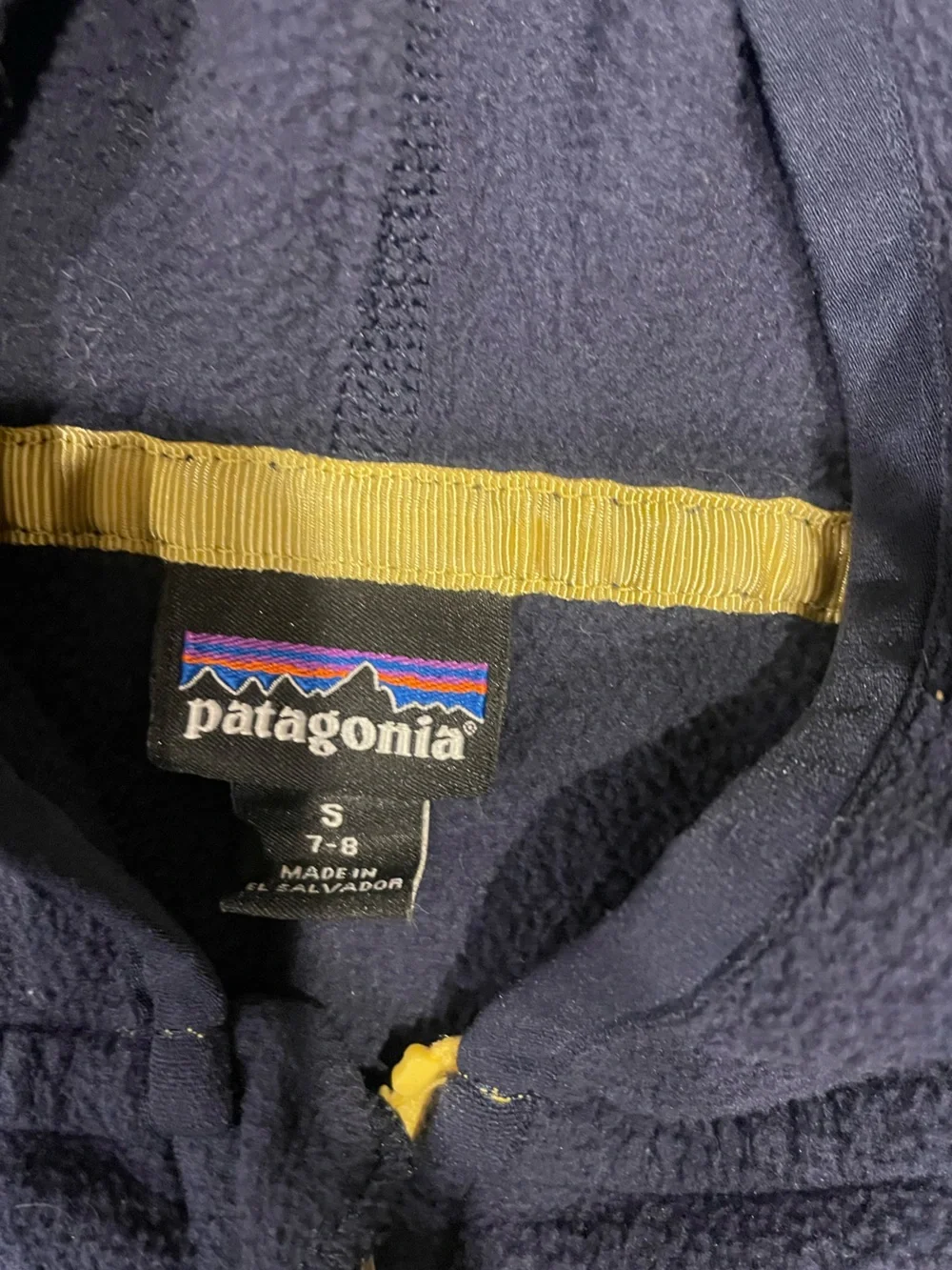 Children’s Patagonia Full Zip fleece jacket - Picture 2 of 3